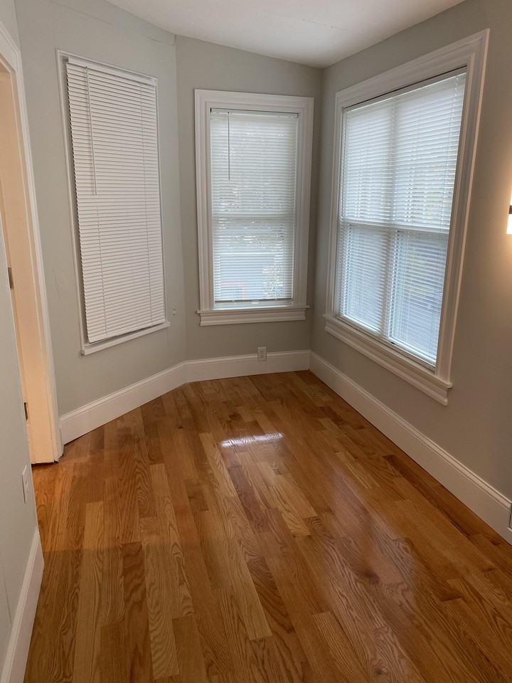 Highland Ave - Photo 4 of 30