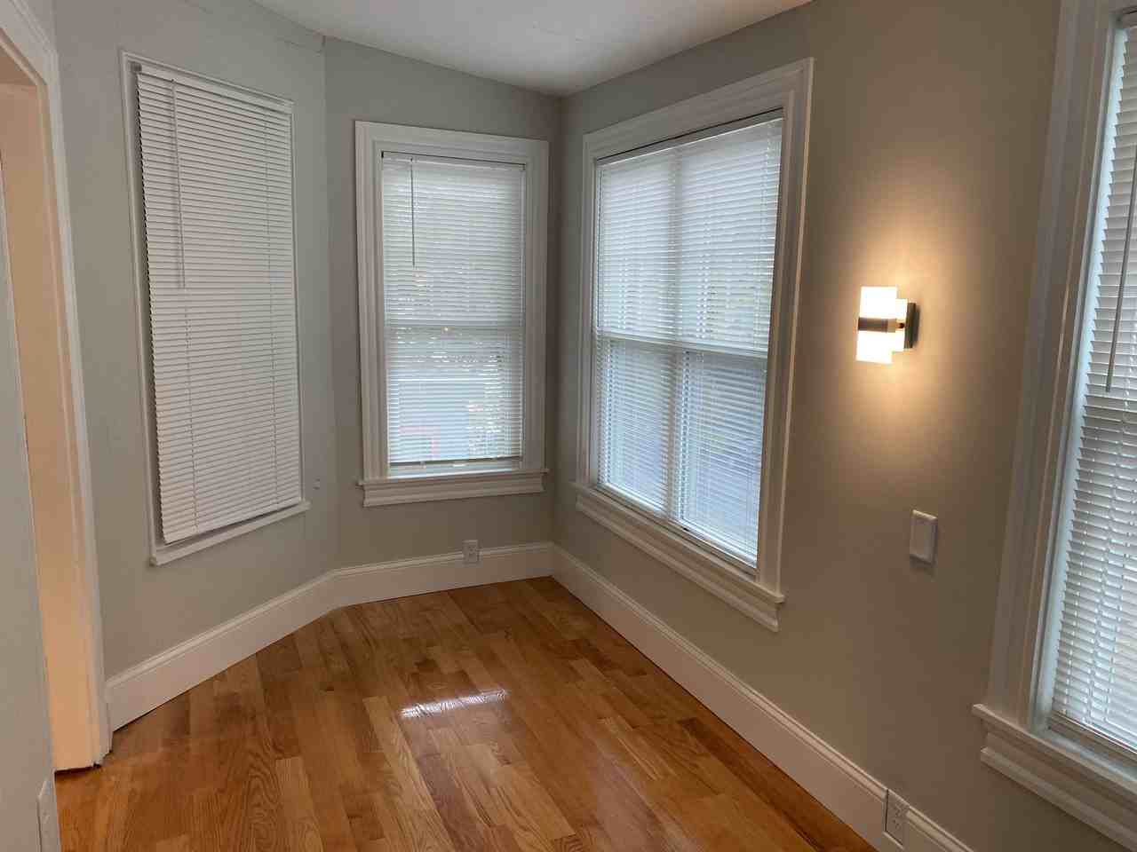 Highland Ave - Photo 5 of 30