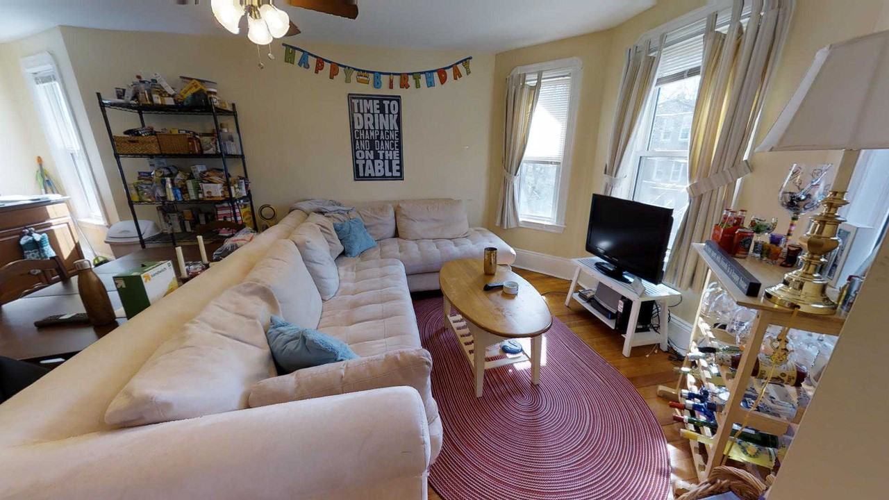 Chandler St - Photo 2 of 13