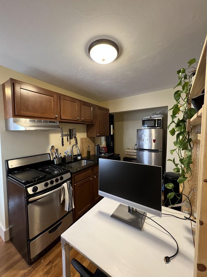 Blake St - Photo 5 of 26