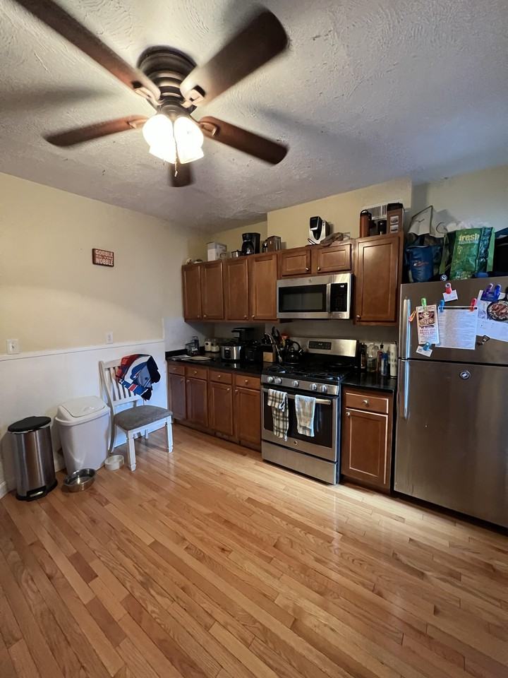 Cedar St - Photo 3 of 12