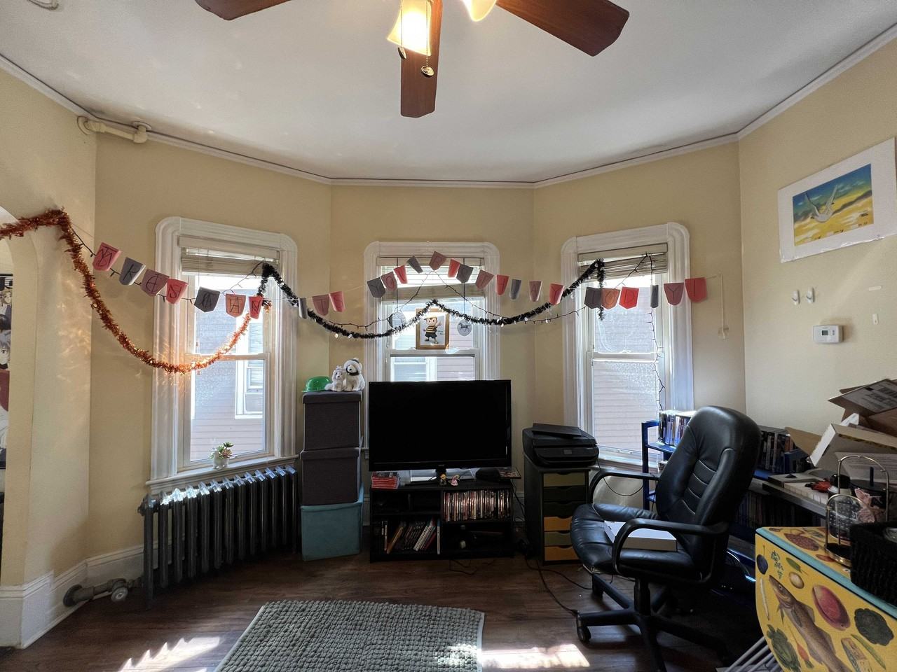 Chandler St - Photo 2 of 11