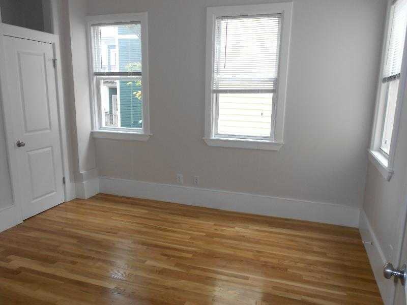 Mozart St - Photo 6 of 14