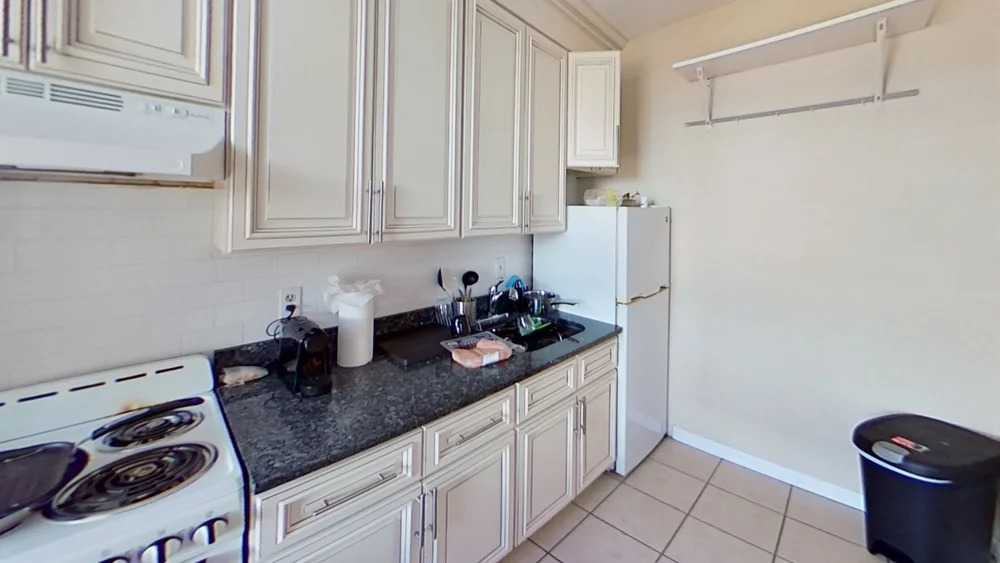 Melrose St - Photo 3 of 11