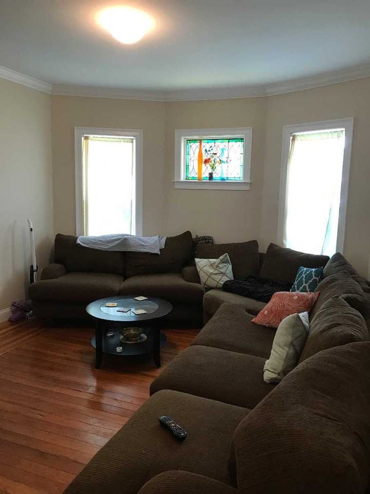 Dix St - Photo 4 of 8