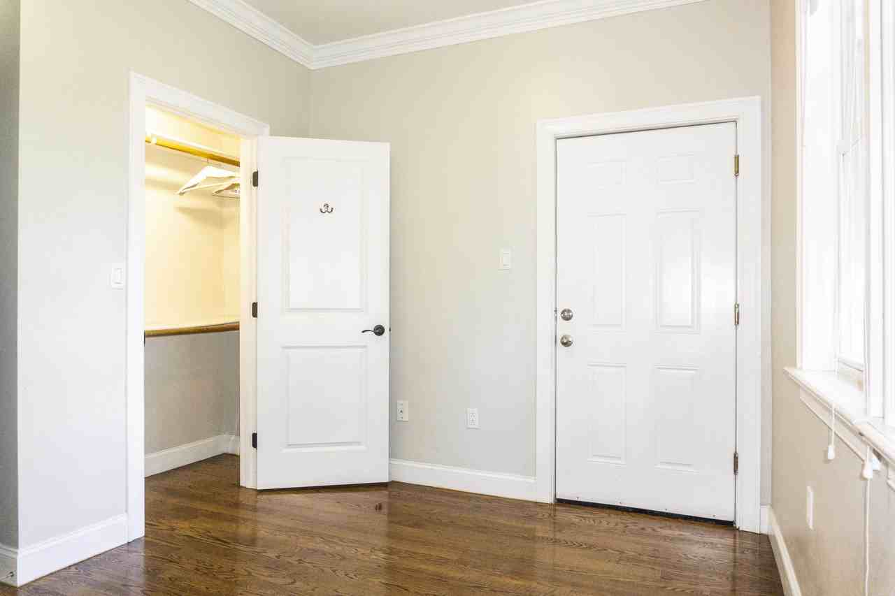 Townsend St - Photo 4 of 10