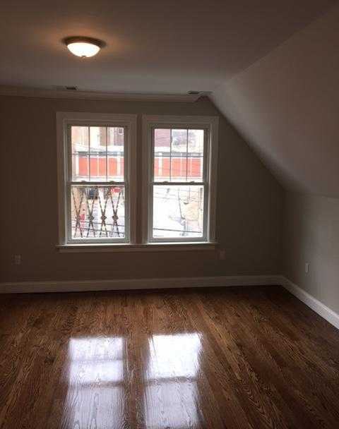 Townsend St - Photo 7 of 10