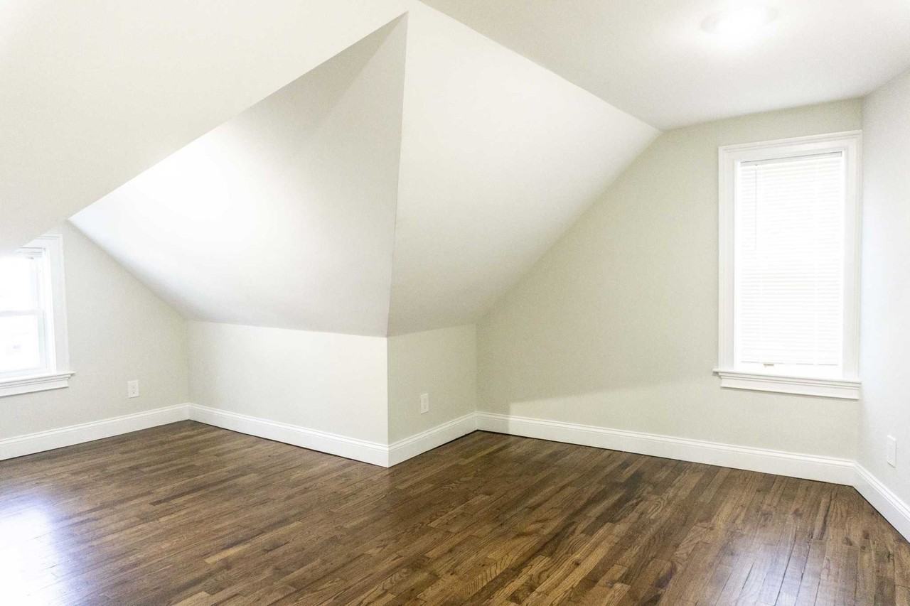 Dustin St - Photo 7 of 10