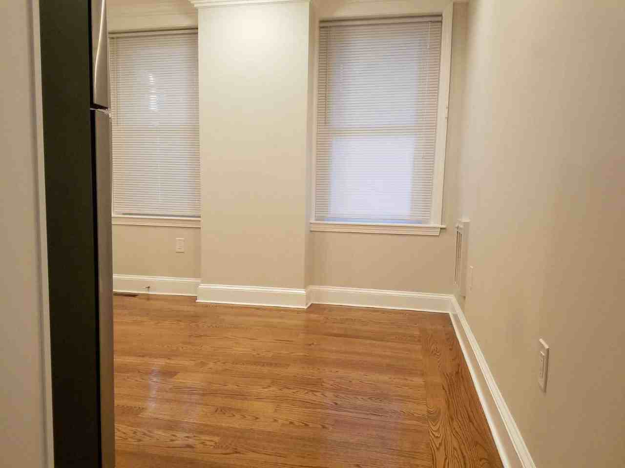 Townsend St - Photo 2 of 16