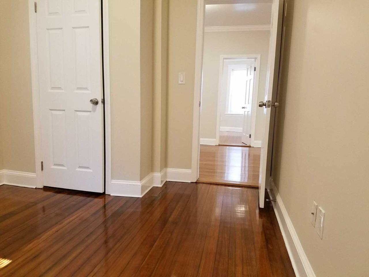 Townsend St - Photo 4 of 16