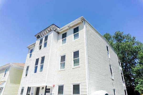 W Walnut Park - Photo 2 of 11