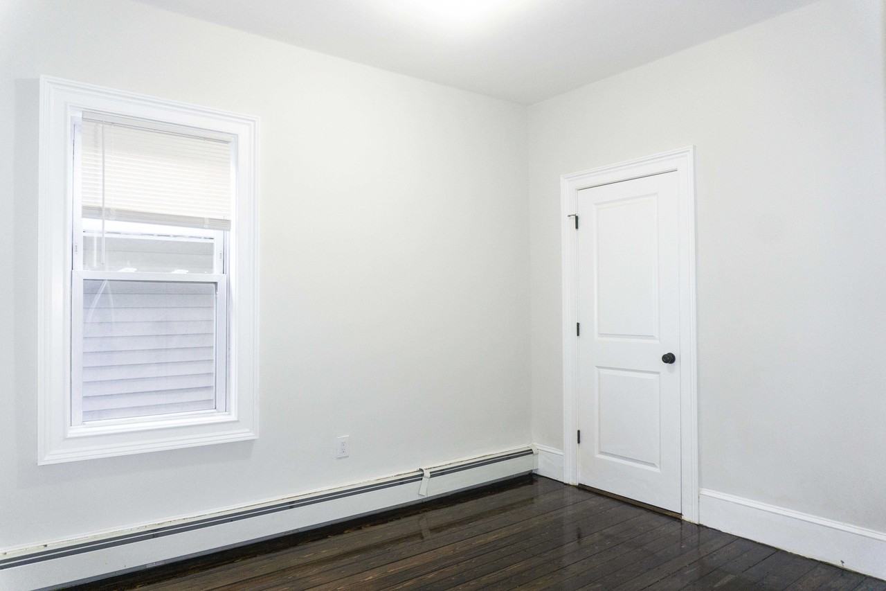 Washington St - Photo 6 of 9