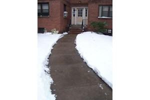 Franklin Manor - Photo 3 of 20