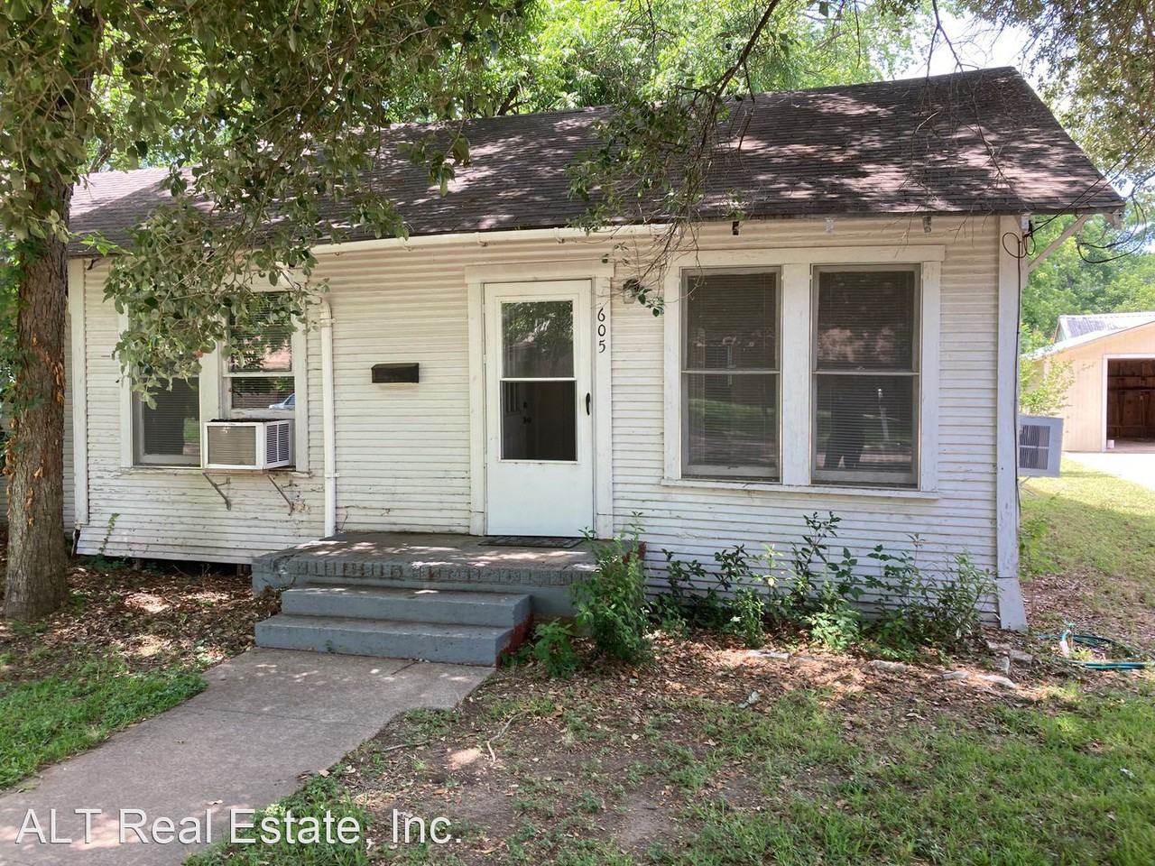 605-607 E 12th St - Photo 2 of 23