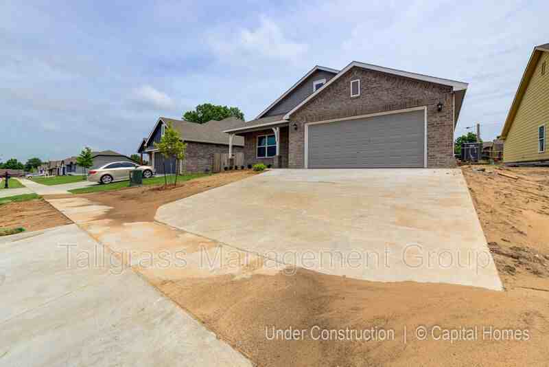 5209 Nassau Ave - Photo 3 of 29