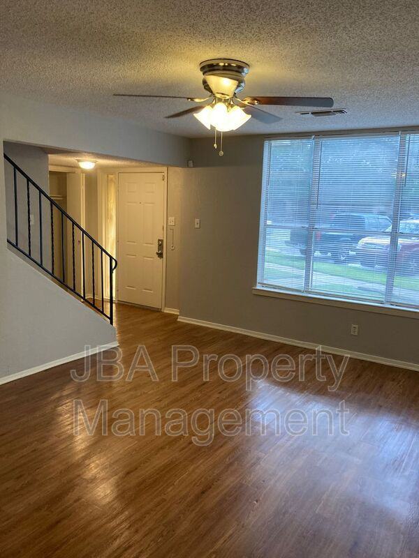 1786 Belshire Ct #1786B - Photo 2 of 20