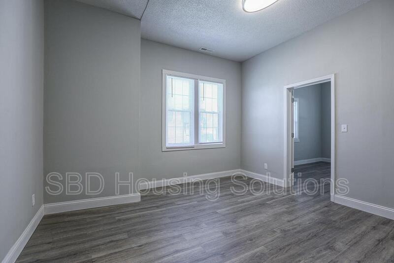 1700 Harvard Ave - Photo 2 of 8