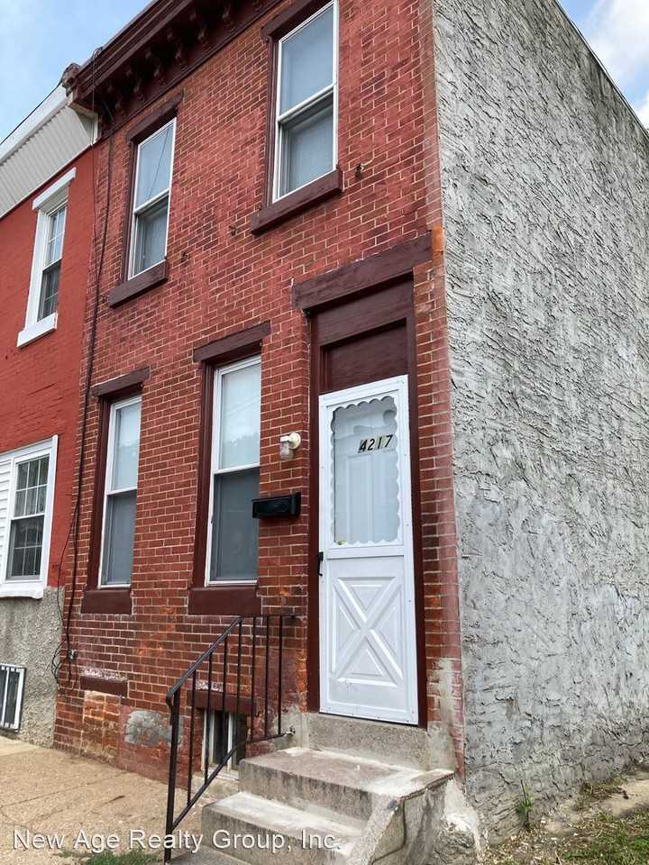 4217 Wallace St - Photo 2 of 21