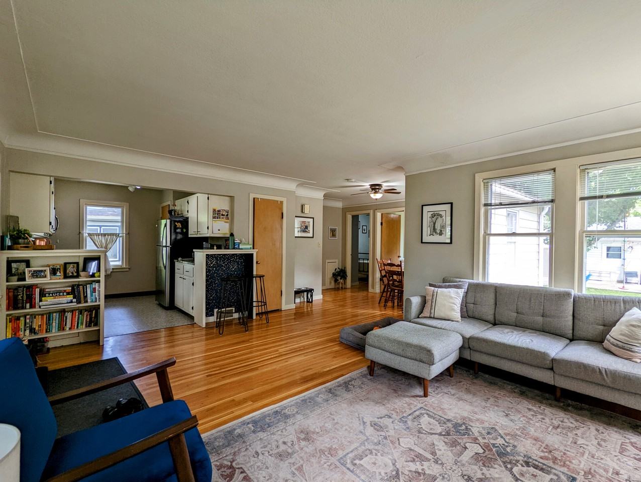 3145 41st Ave S - Photo 3 of 17