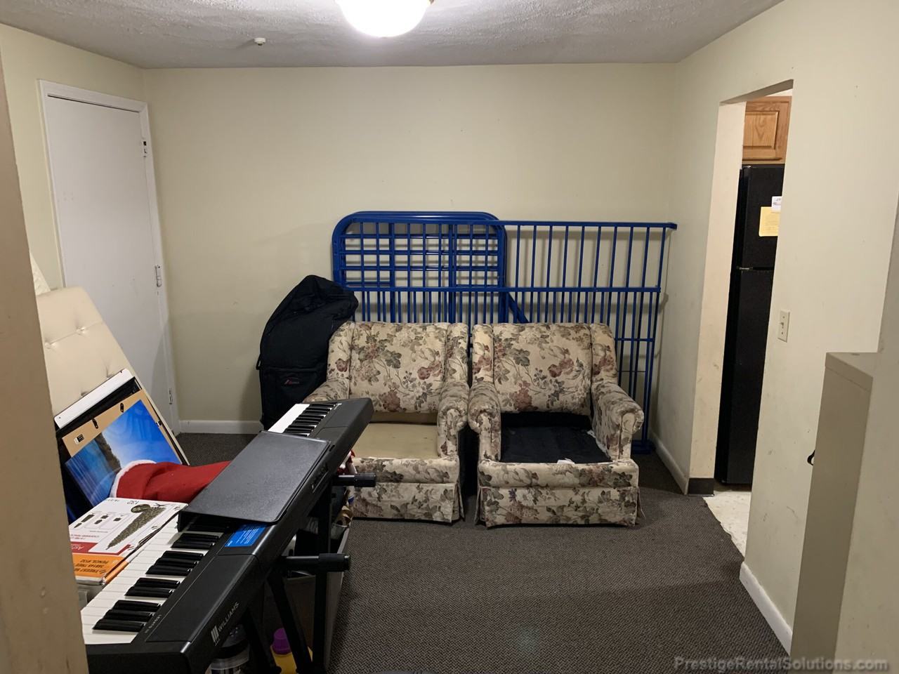 740 Central St - Photo 4 of 13