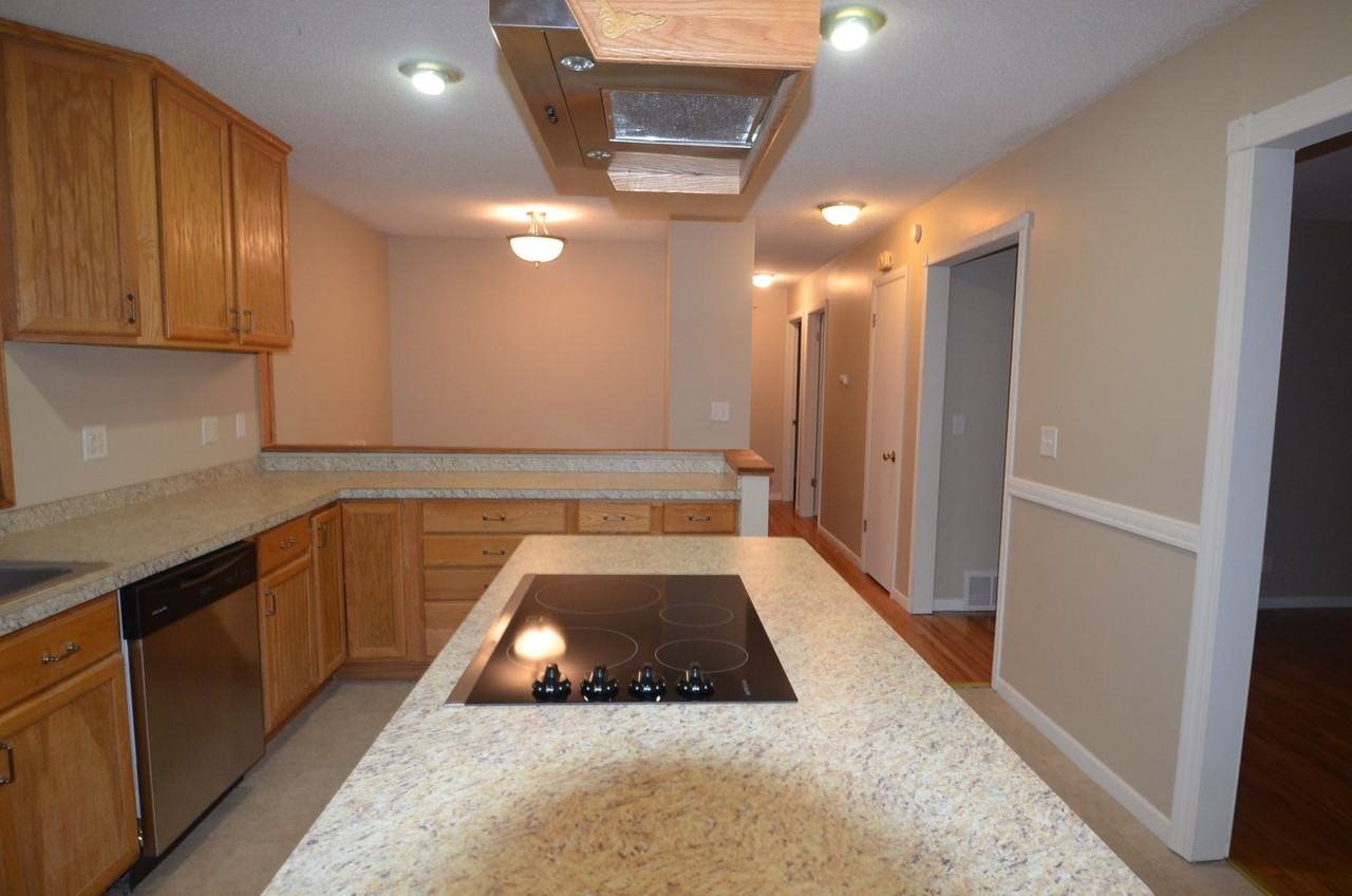 8912 Inman Ave S - Photo 3 of 13