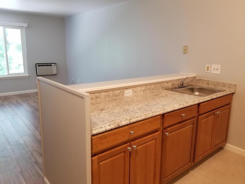 7940 Brentwood Blvd - Photo 4 of 6