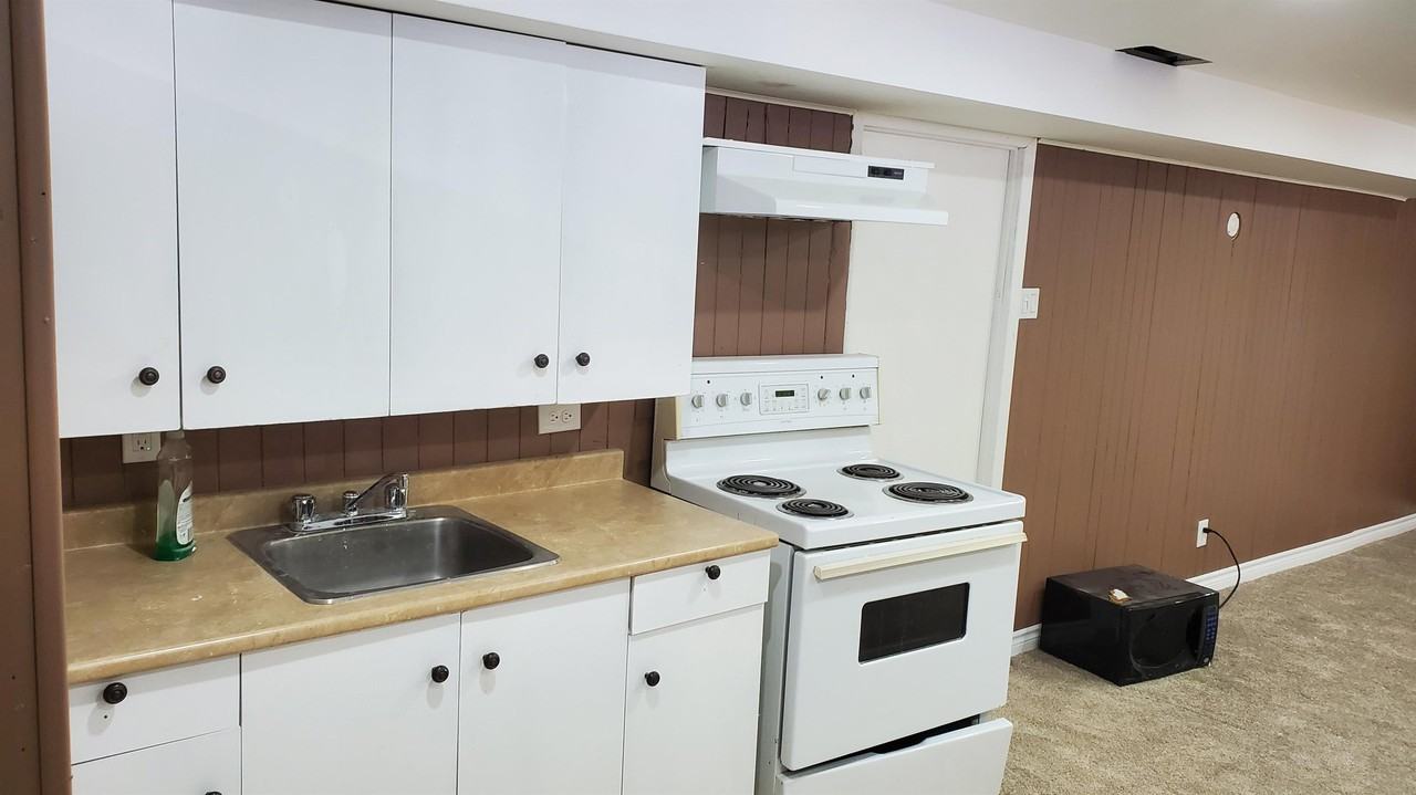 MARKWOOD DR (135) Apartments Markwood Dr, Kitchener, ON N2M None Zumper