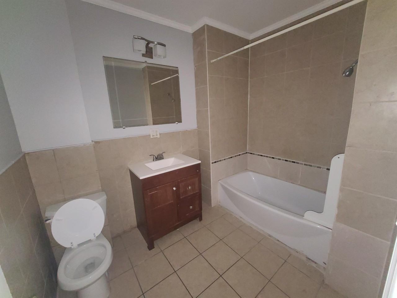 3025 N Judson St #1 - Photo 5 of 10