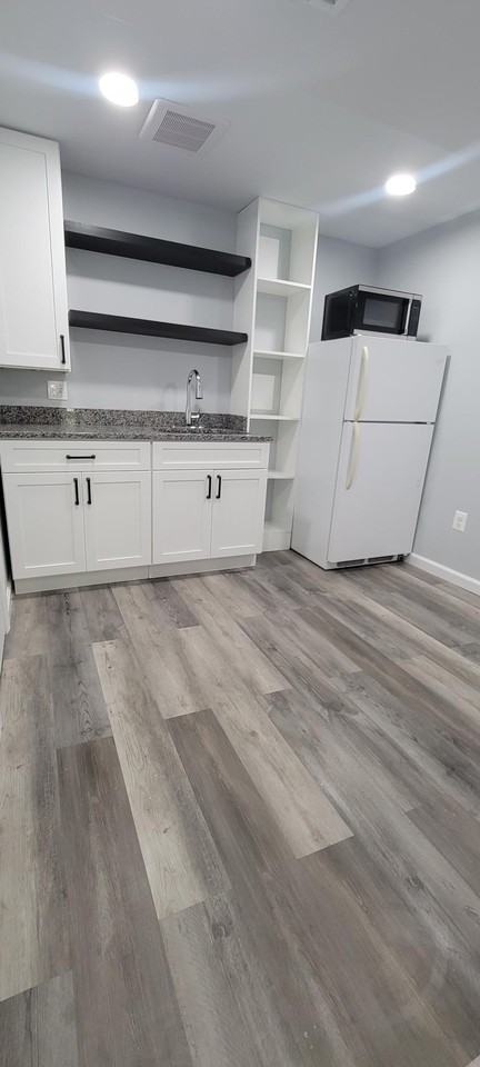 8399 Fern Leaf Court - Photo 4 of 8