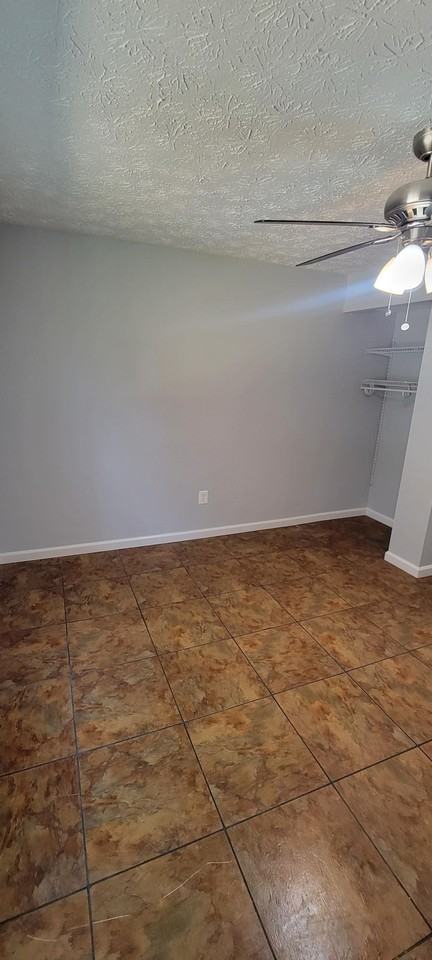 8399 Fern Leaf Court - Photo 6 of 8