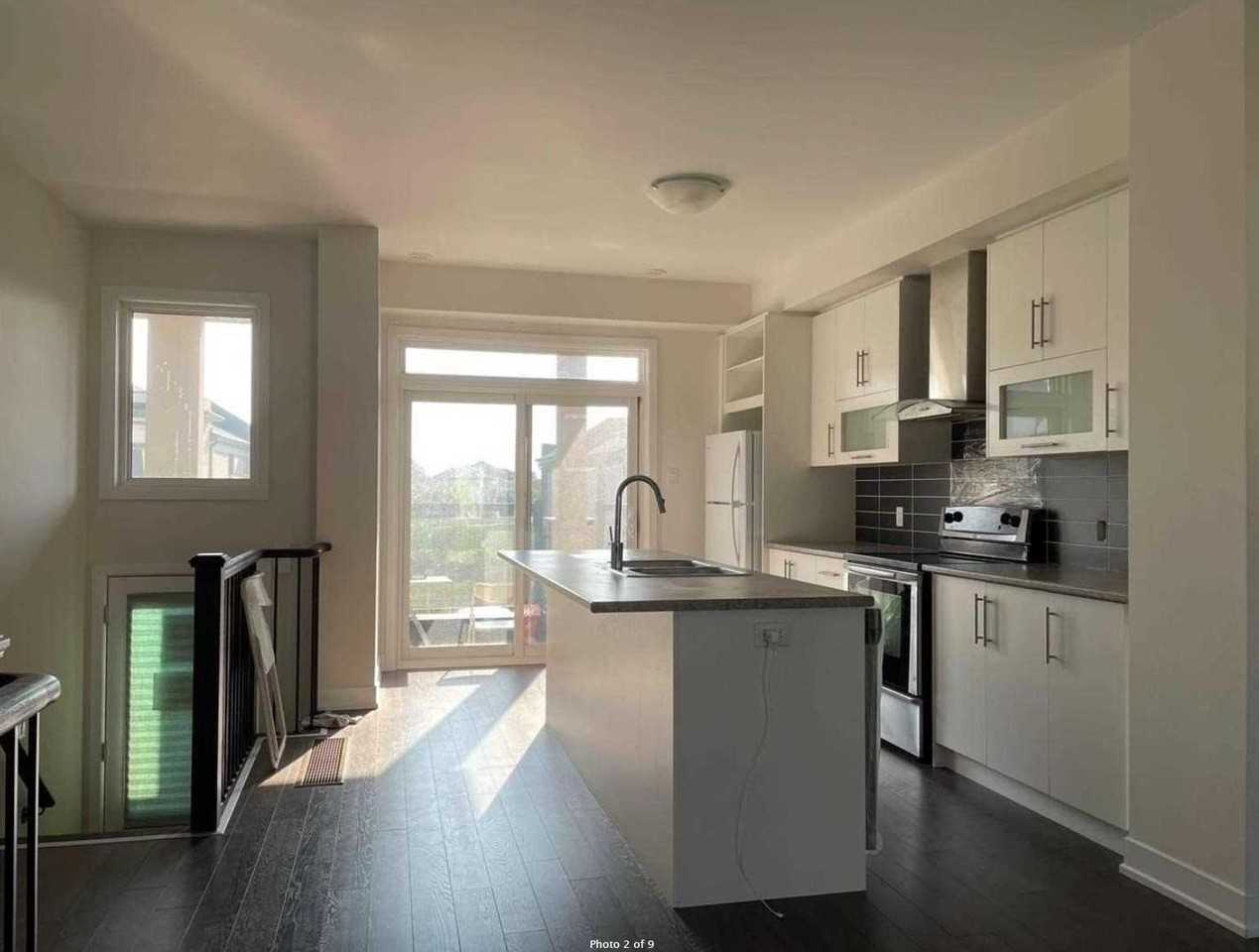 35 Donald Fleming Way - Photo 2 of 9