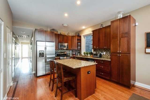 2250 W Chicago Ave #401 - Photo 3 of 8