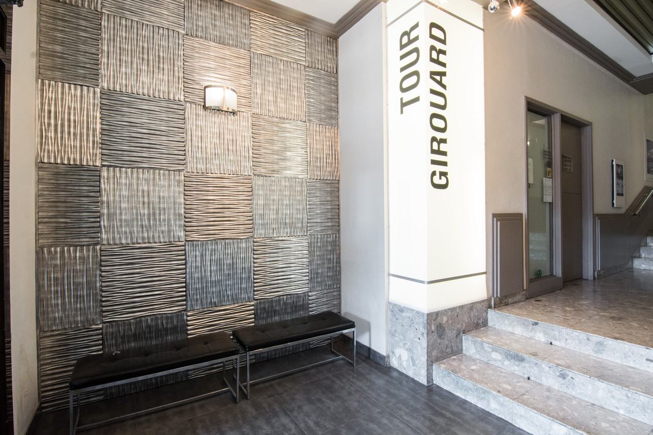 Tour Girouard - Photo 2 of 4