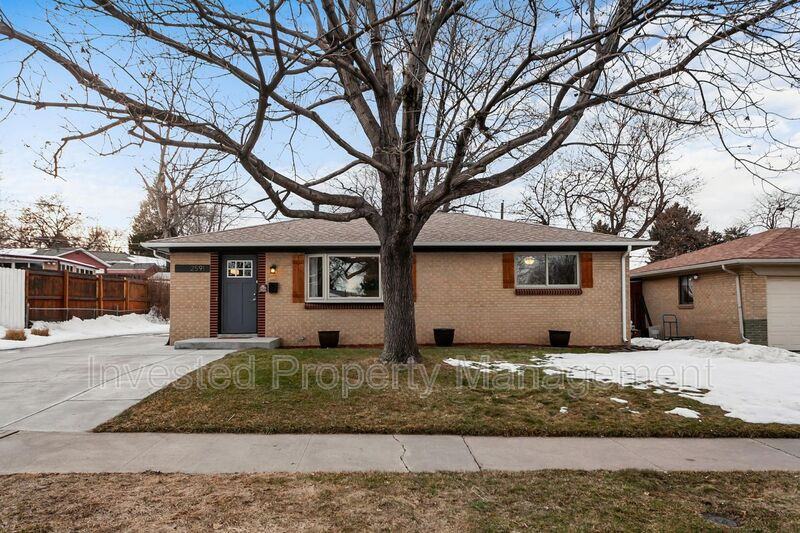 2591 S Raleigh St - Photo 2 of 41