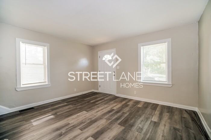 1701 E Whittier St - Photo 3 of 15