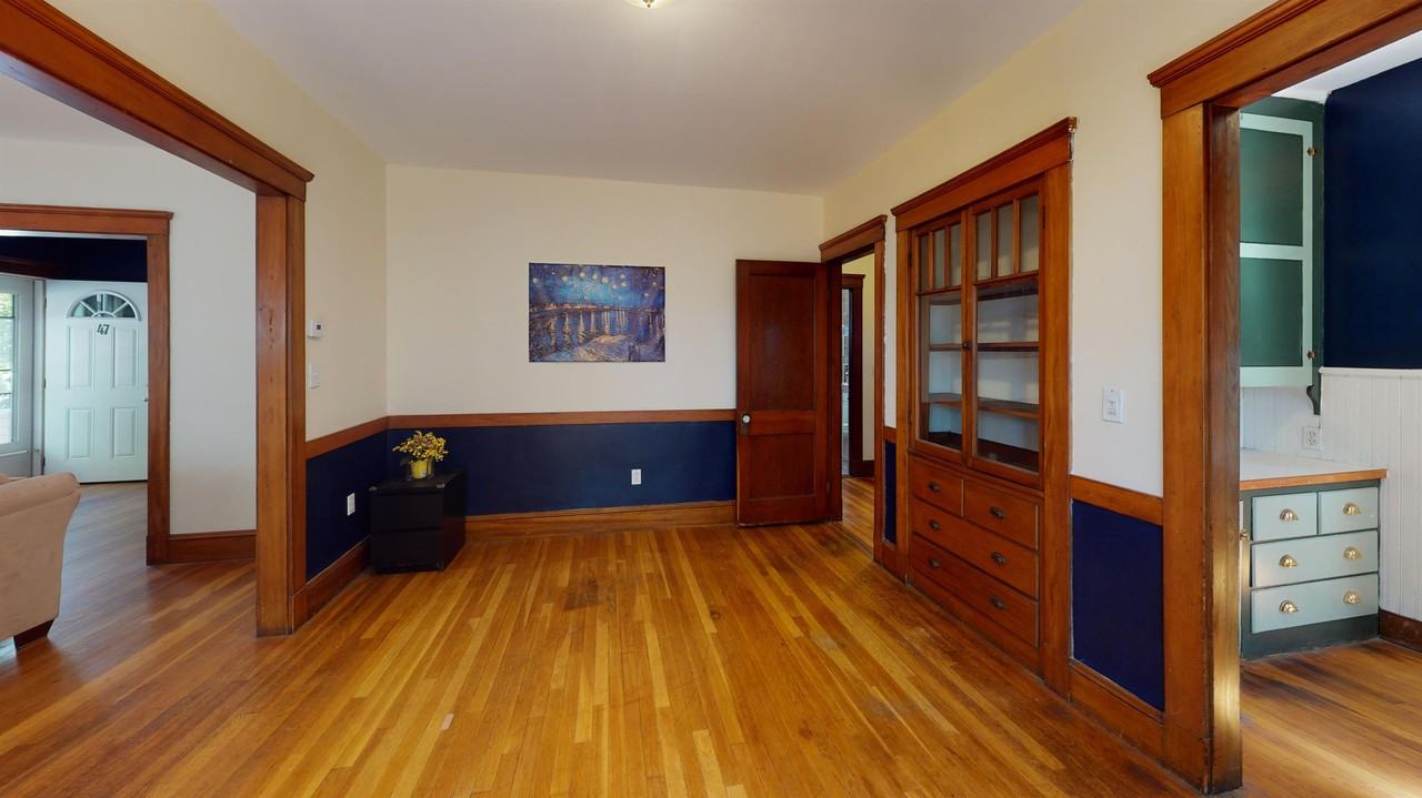 47 Rockwell St #47 - Photo 3 of 9