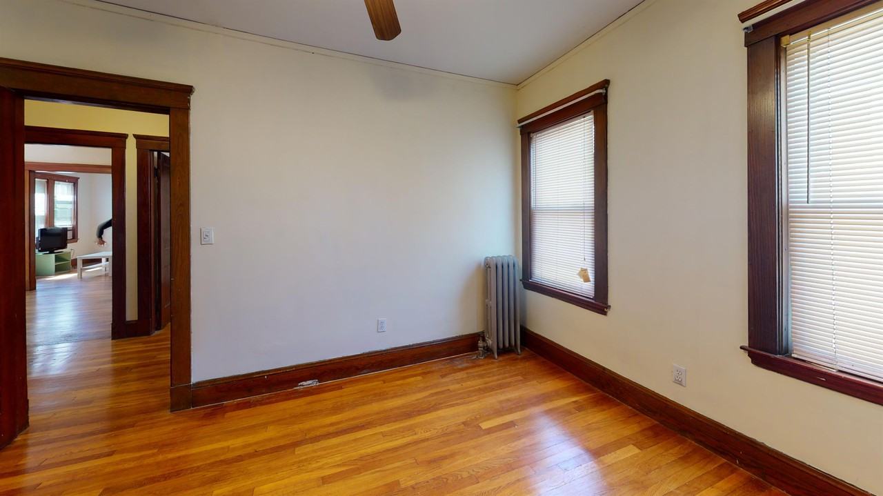 47 Rockwell St #47 - Photo 6 of 9