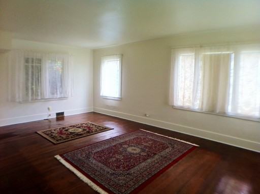 1110 Pitt Ave - Photo 3 of 10