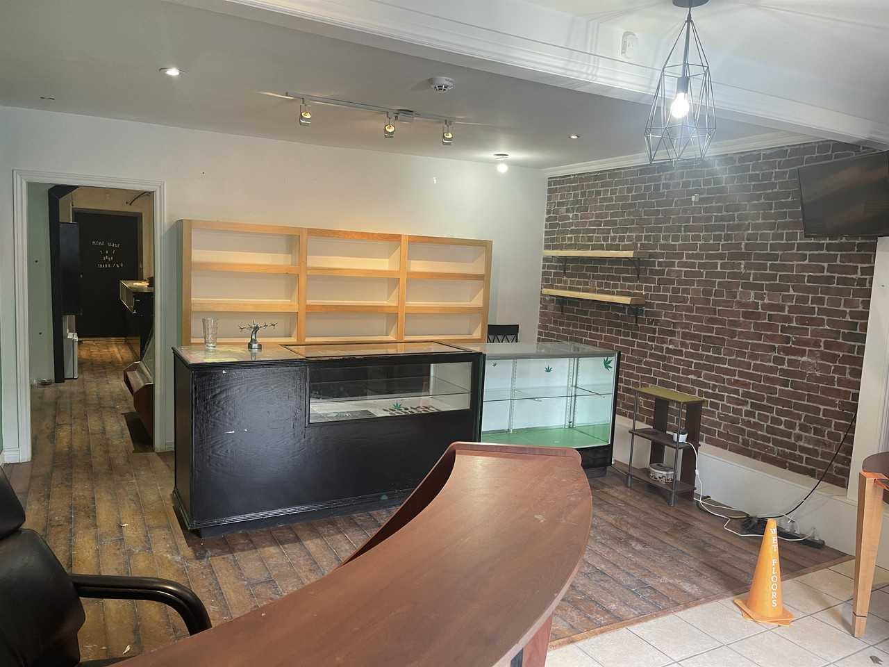 113 Prince Edward St #113 - Photo 2 of 9