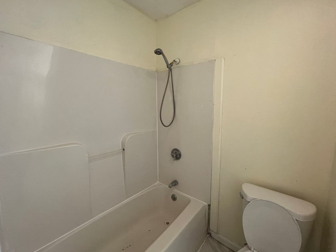 99 Lounsbury Ave #1 - Photo 5 of 14