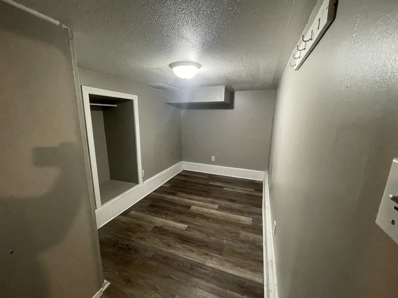 466 King St Bsmt #BS - Photo 3 of 14
