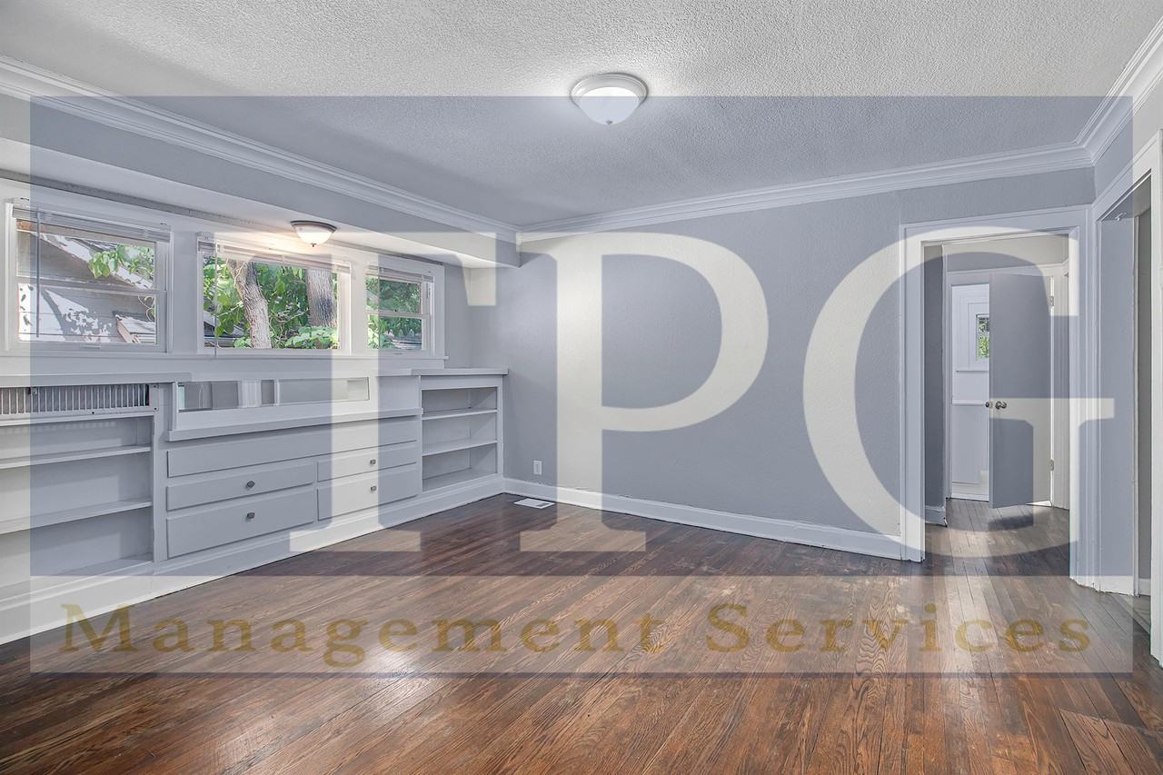 1825 East 67th Street #1 - Photo 7 of 24