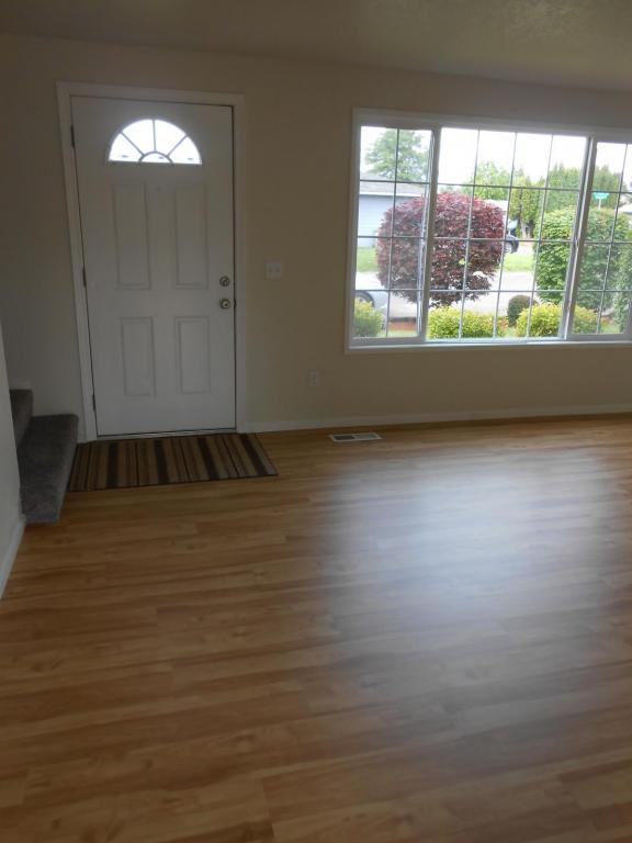 386 30th Ave Se - Photo 4 of 31