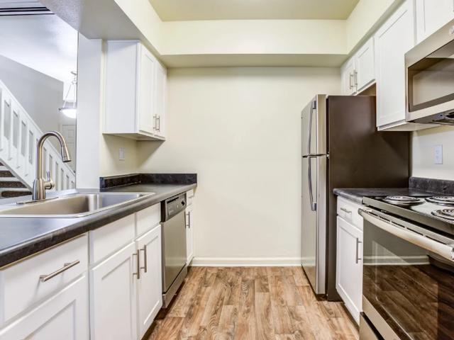 1055 W Baseline Rd - Photo 3 of 48