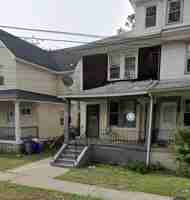 featured image of 123 Chestnut Ave #B