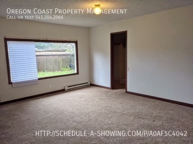 675 Southeast Keel Avenue #B - Photo 7 of 13