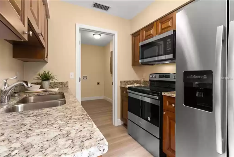 2321 Whittier St - Photo 3 of 8