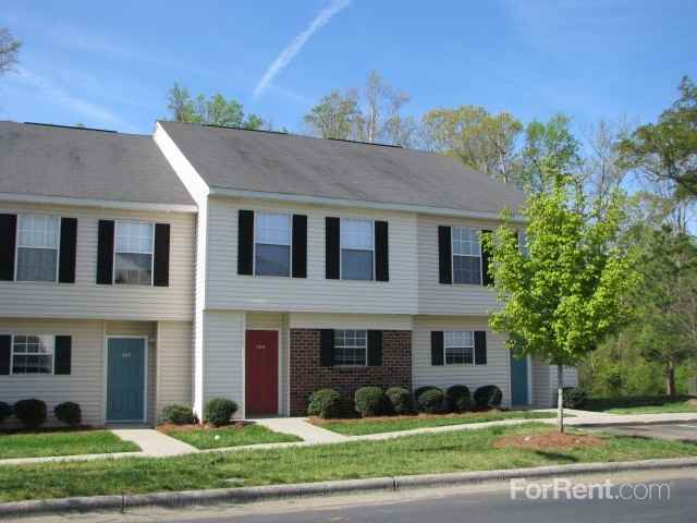 Beachwood Park Townhomes - Photo 2 of 33