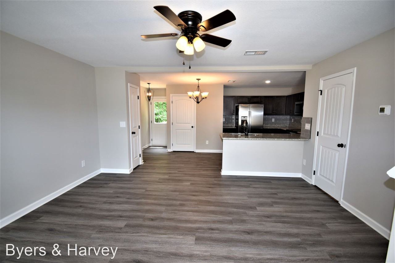 424 Glenstone Springs Drive - Photo 2 of 19