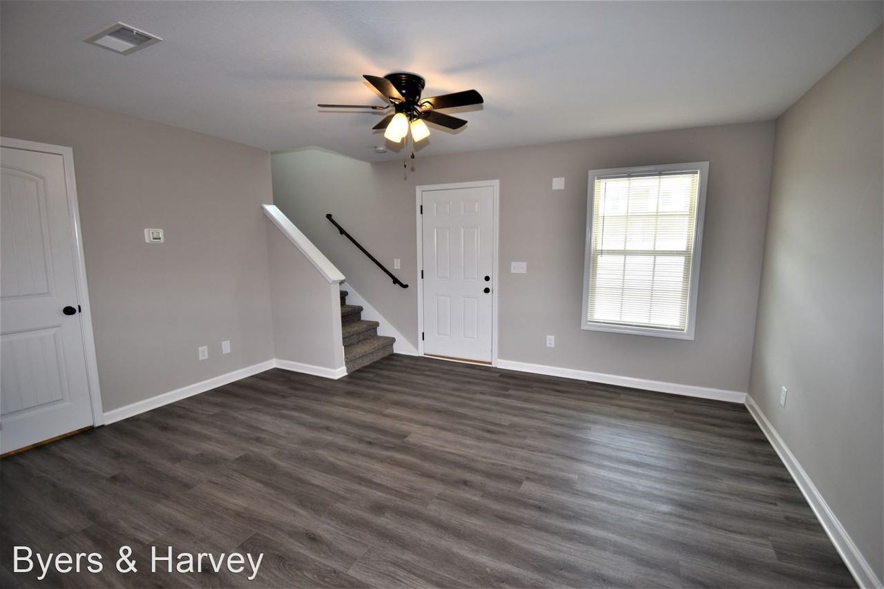 424 Glenstone Springs Drive - Photo 3 of 19